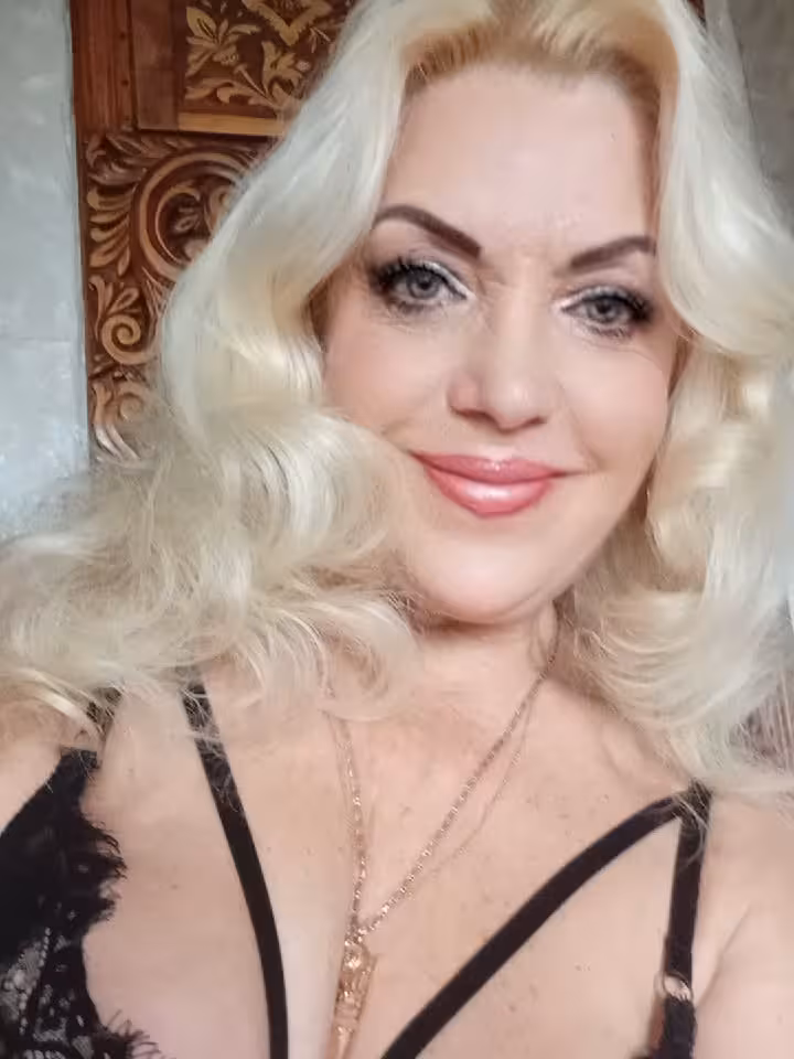 Алина