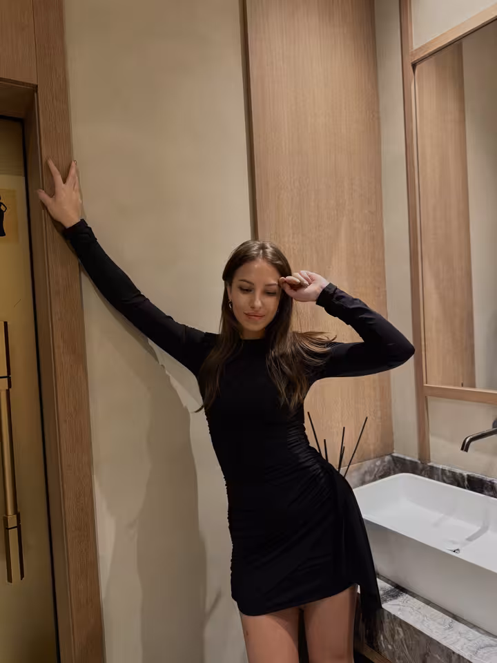 Полина