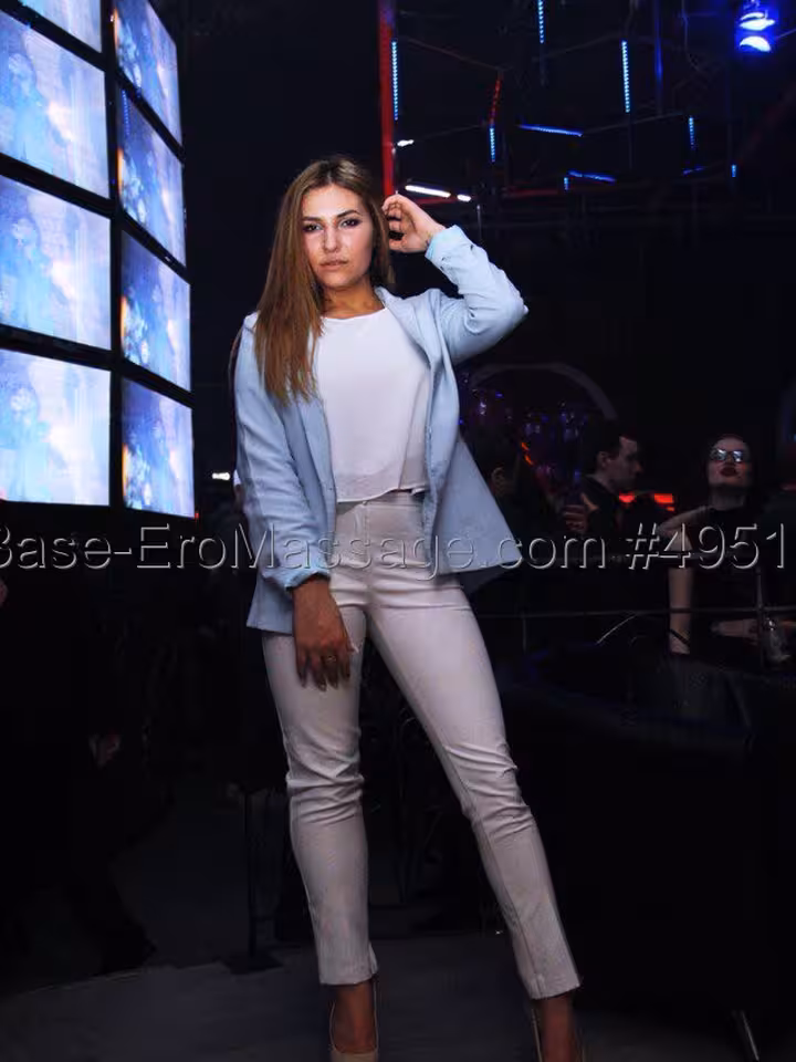 Алина