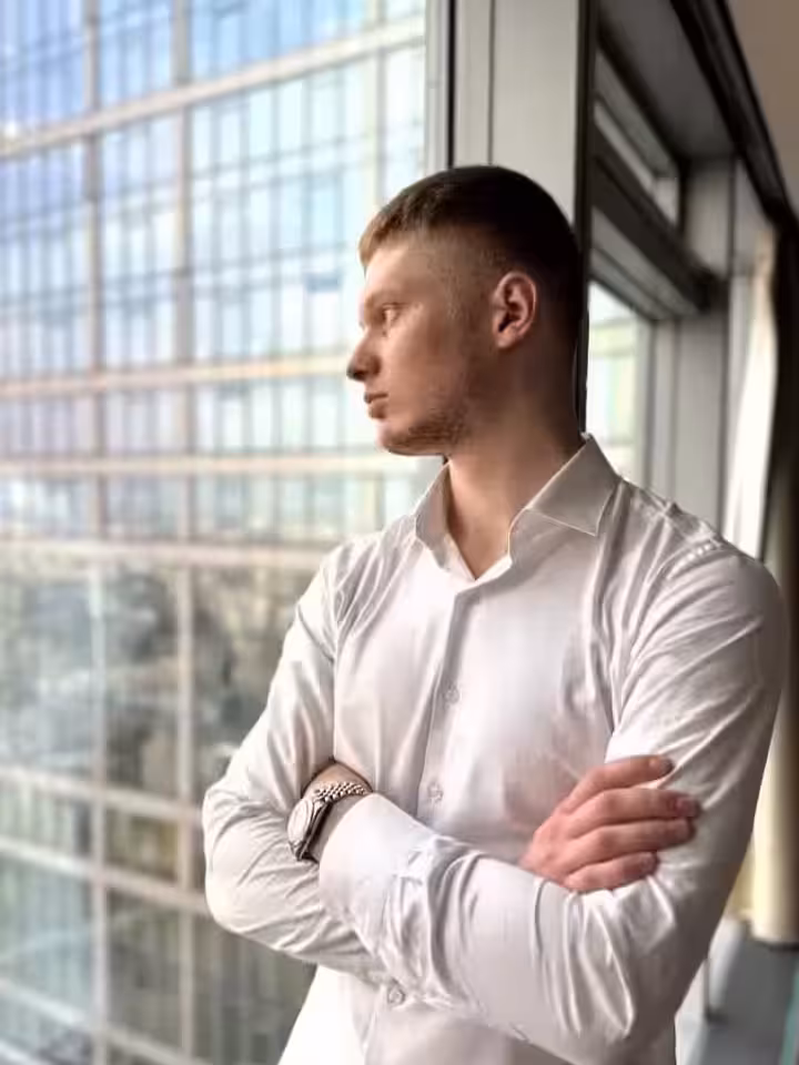 Максим