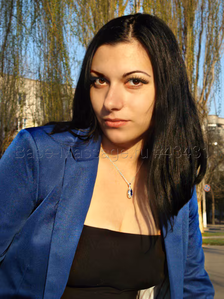 Аня