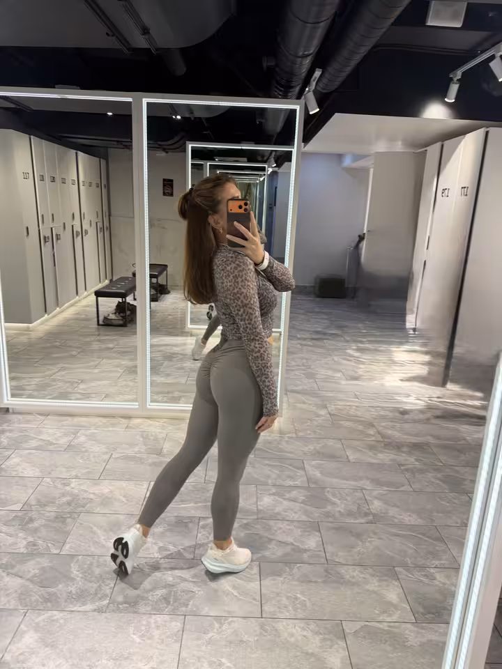 Ева