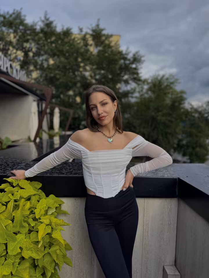 Полина