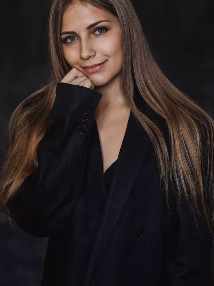Полина