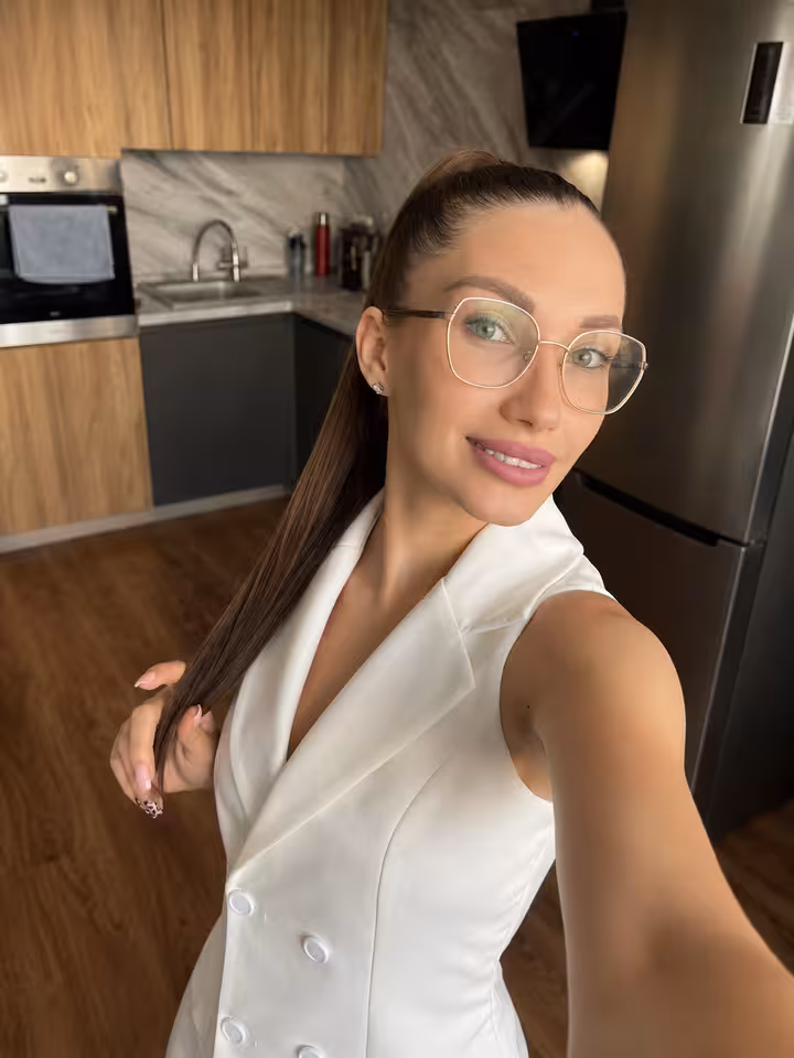 Алина
