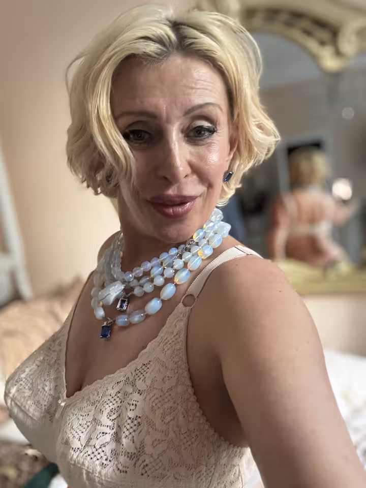 Селена